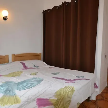 Laurence Tatil Evi Riumar